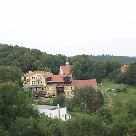 Lenno We Wleniu Nocleg ze śniadaniem *