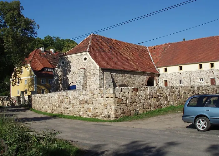 Lenno We Wleniu Nocleg ze śniadaniem *